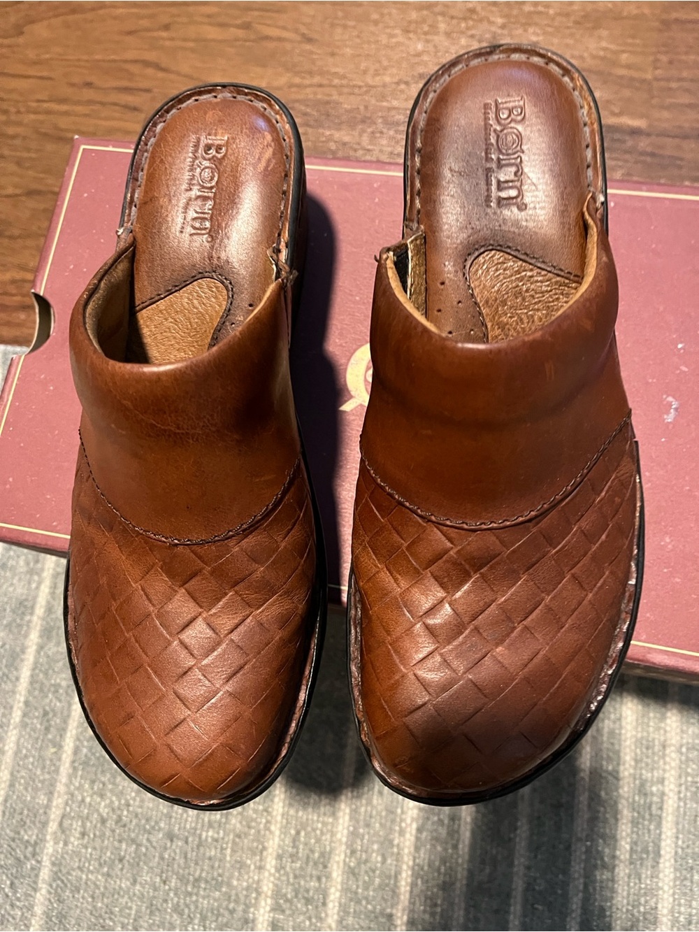 Born Designer Brown Woven Leather Slip-On Clogs size 6 - Picture 5 of 13